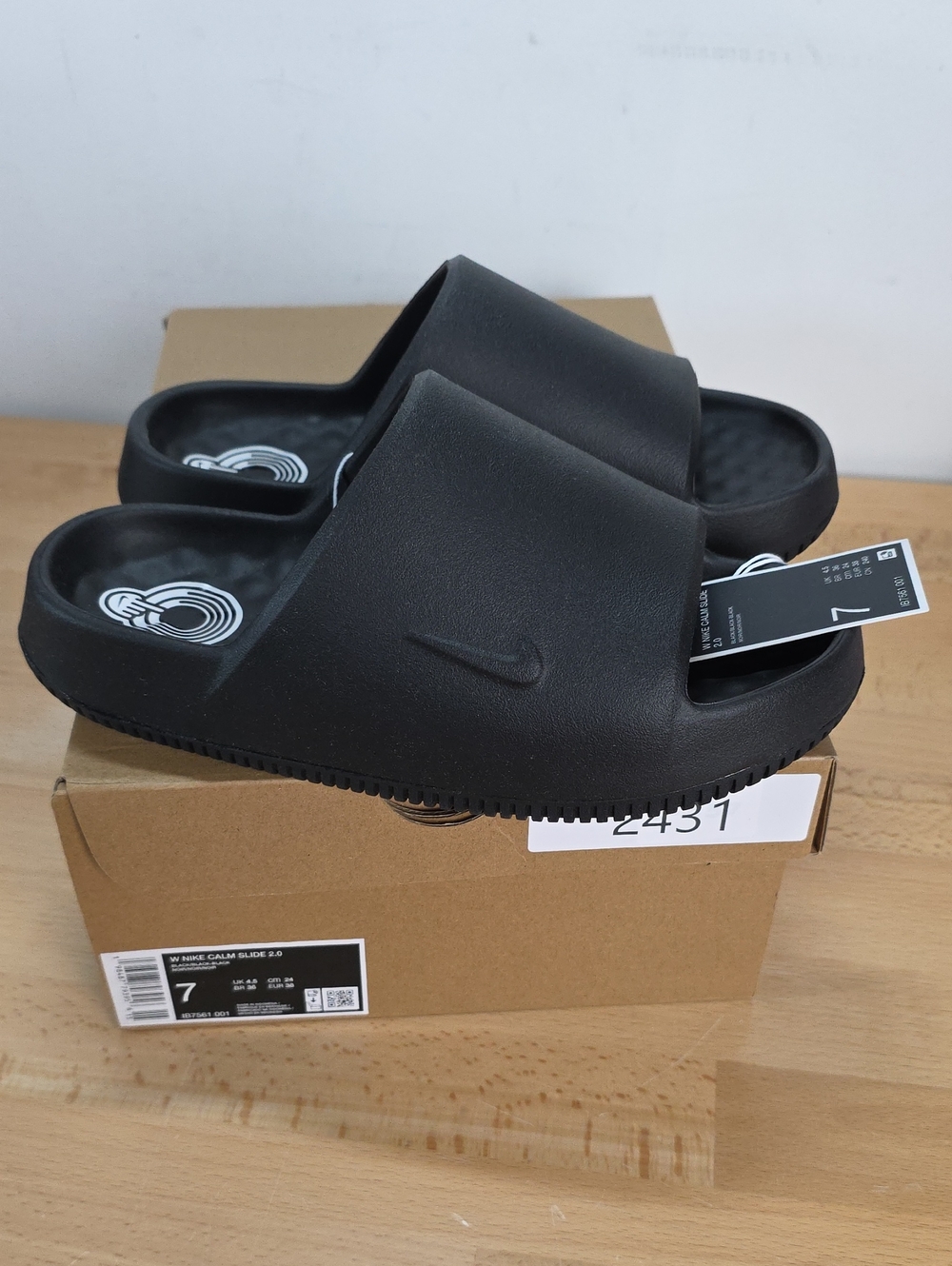 Nike Women 7 Black Slide Sandals - Comfort Footbed Calm Slide 2.0